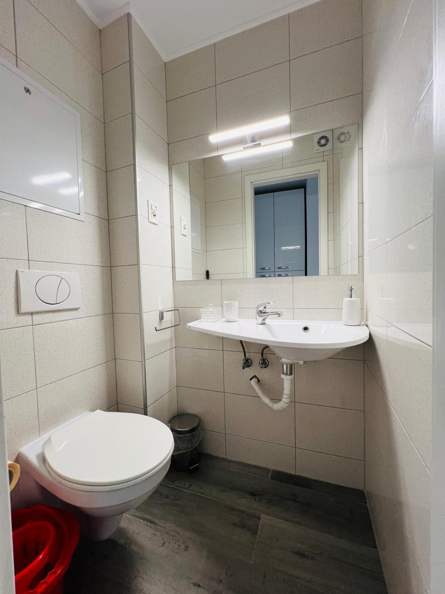 The White Pearl Apartment Oradea Εξωτερικό φωτογραφία